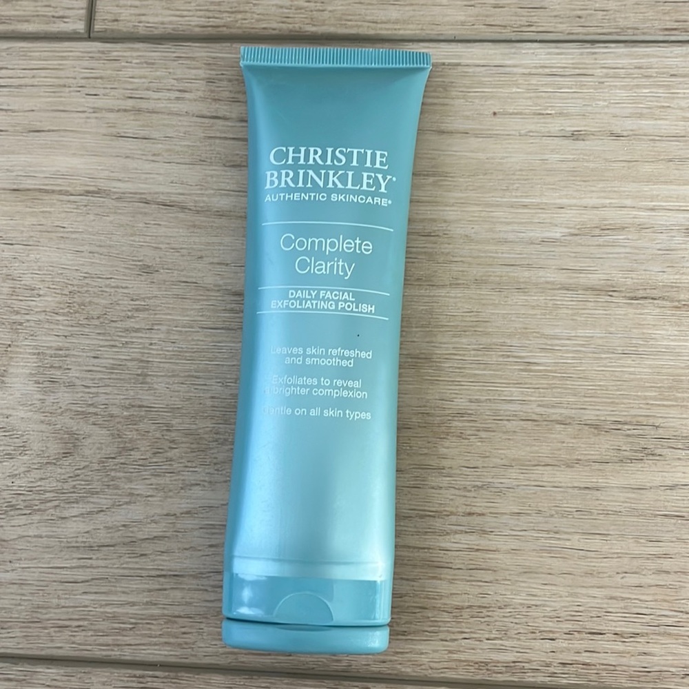 ✨ Christie Brinkley Complete Clarity Daily Facial Exfoliating Polish
